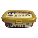 Eommachan Fermented Gochujang 200g tub with yellow clip lid